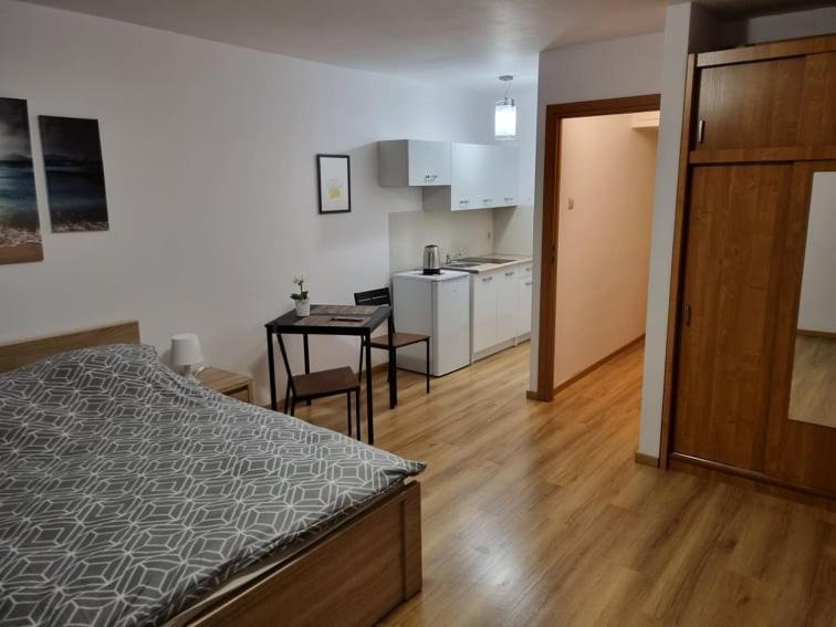 Strict Center, Wifi, Next To Railway Station, Zlote Tarasy, Pkin, Scisle Centrum Appartement